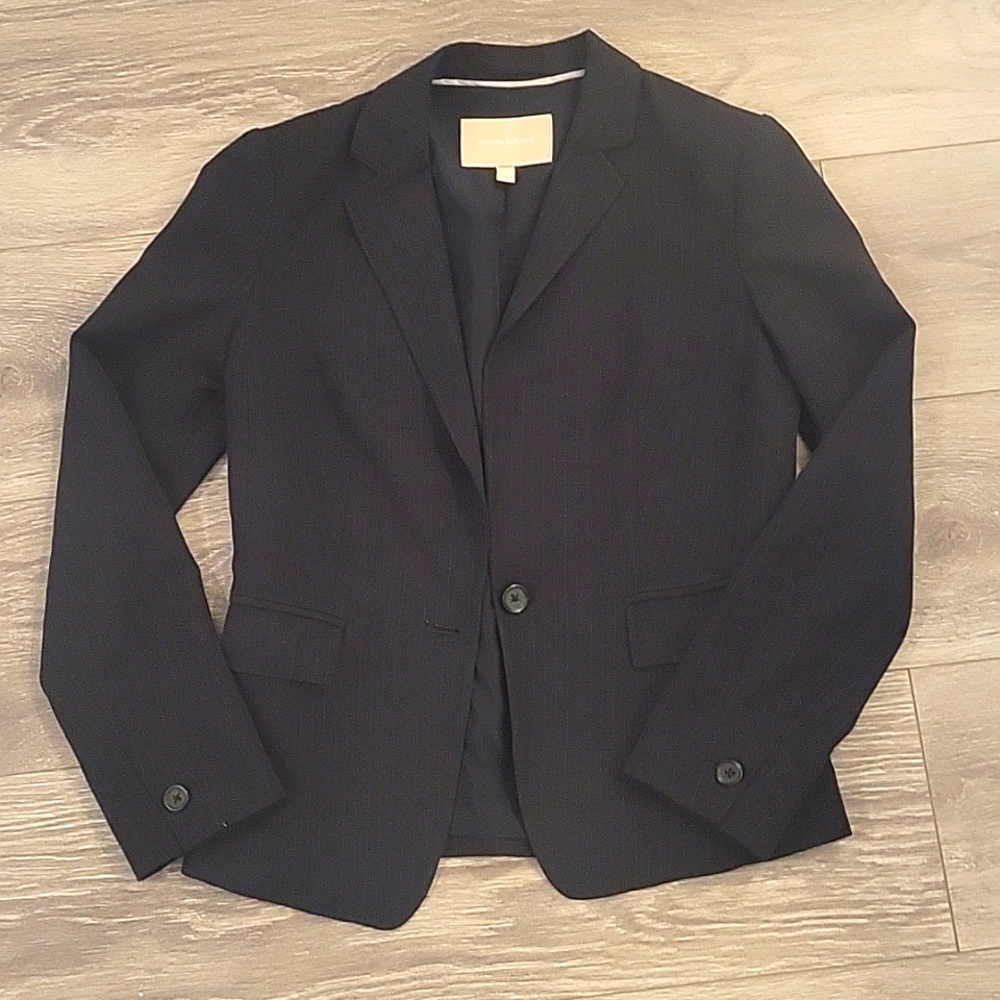 BANANA REPUBLIC BLAZER SIZE 0 PETITE BLACK W/LIGHT STRIPES